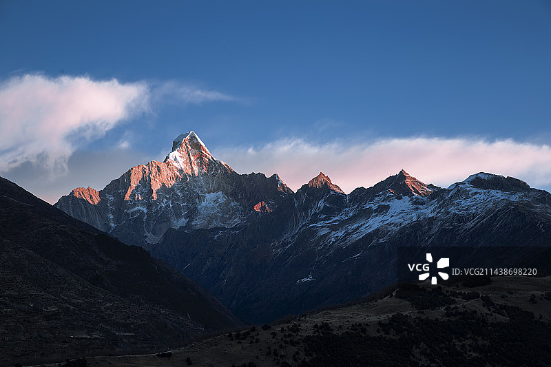 四姑娘山日出图片素材