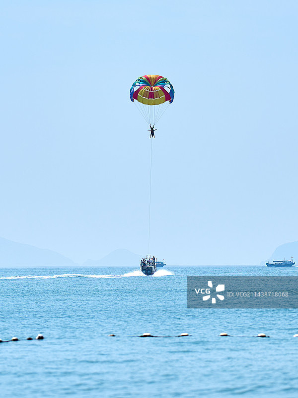 海上降落伞游乐项目图片素材
