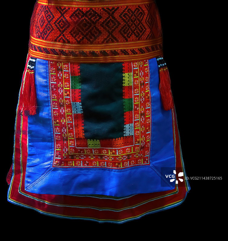 广西少数民族服饰，结婚礼服，头饰图片素材