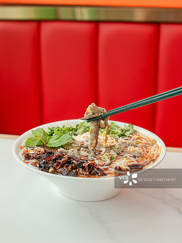 贵州羊肉粉夹起来的图羊肉粉造型图片素材