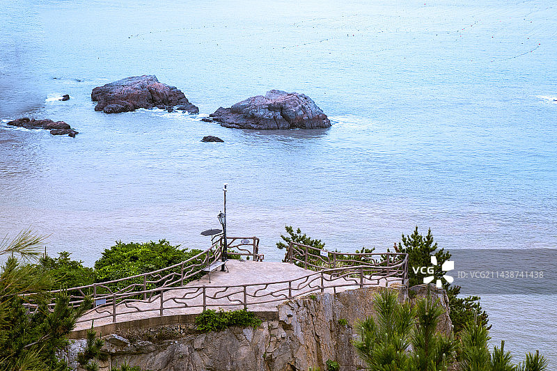 浙江温州市“洞头风景区”半屏山风光。图片素材