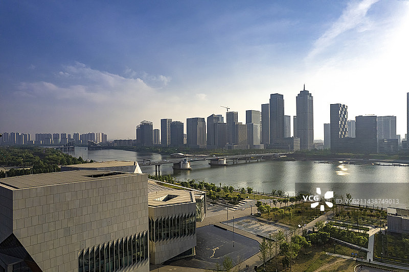 日落前天津滨海新区海河响螺湾于家堡金融中心城市建筑风光图片素材