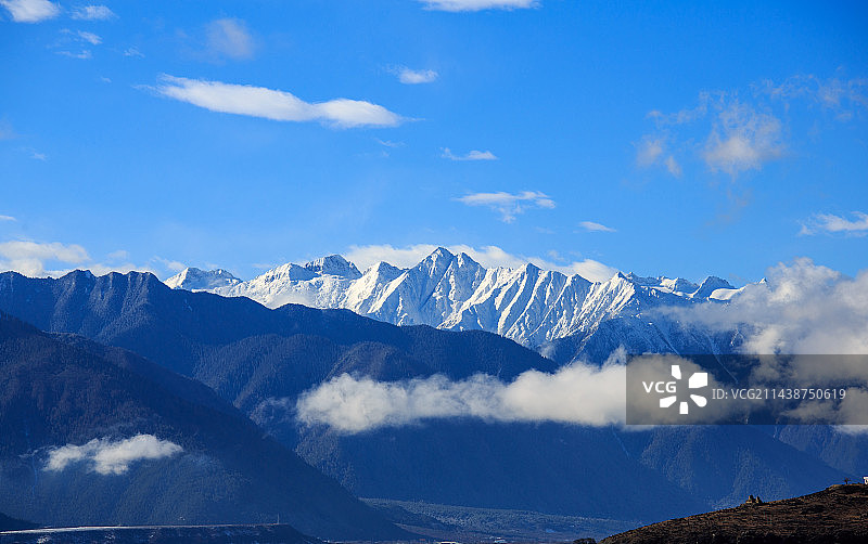 西藏林芝雅尼湿地、苯日神山、雪山、尼洋河与雅鲁藏布江、图片素材