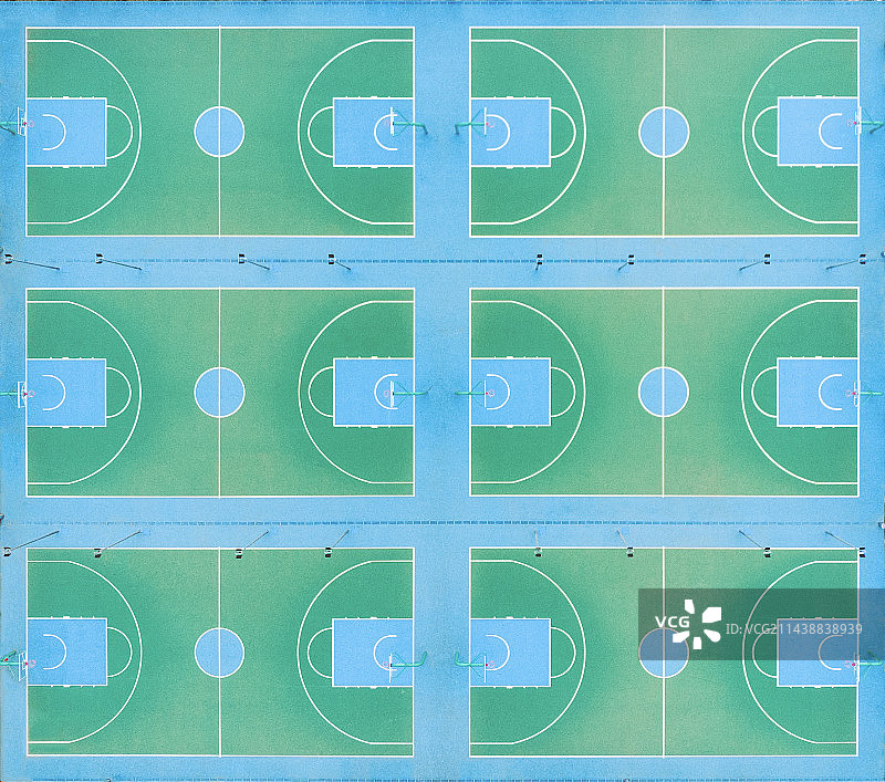 柳州城中体育园多个并排的篮球场图片素材