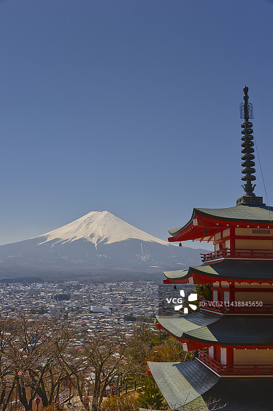日本富士山新仓山浅间公园五重塔图片素材