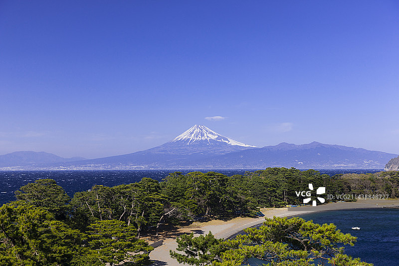 从户田观赏富士山（日本静冈县沼津市）图片素材