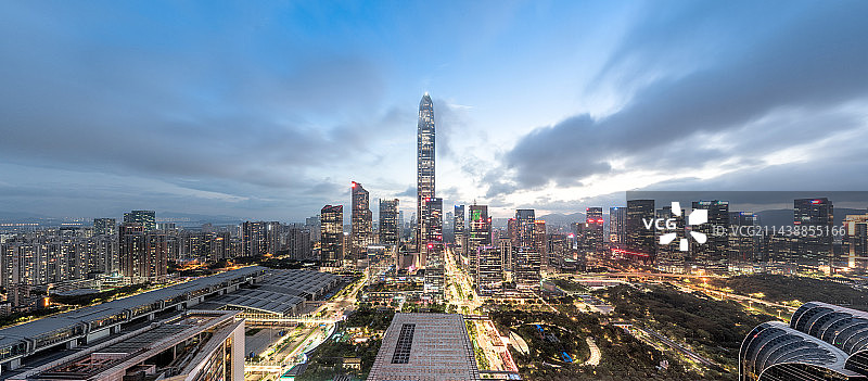 中国广东深圳福田CBD繁华夜景图片素材