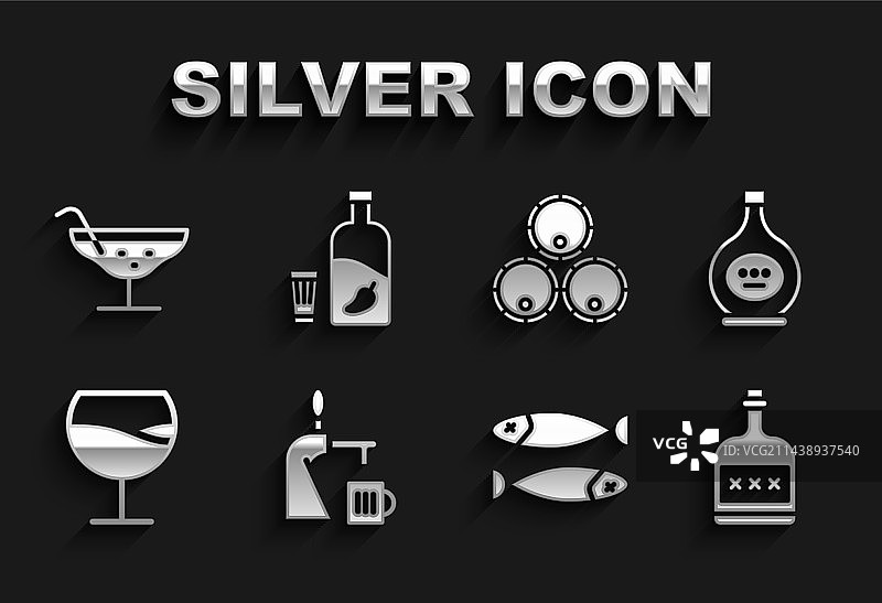 啤酒龙头、玻璃瓶和干邑白兰地组合图片素材