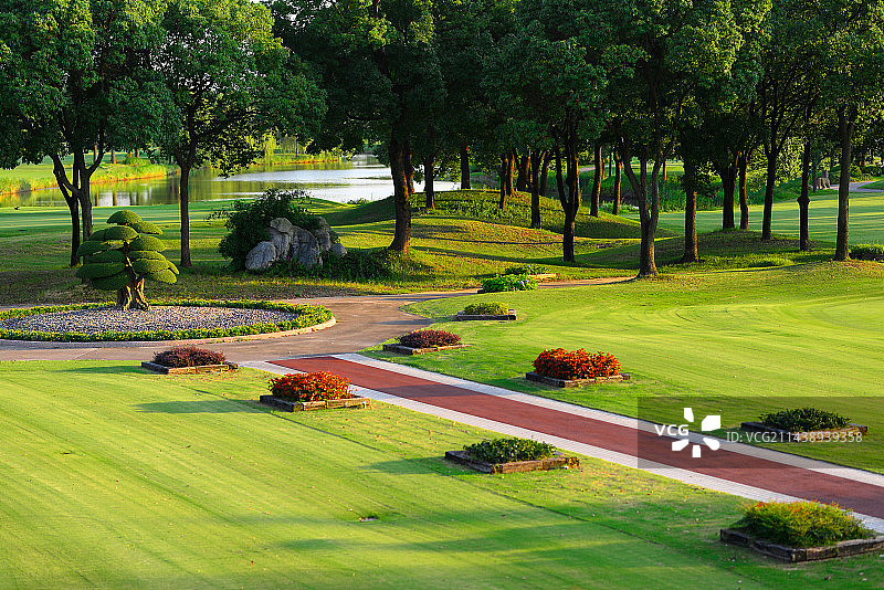 旭宝高尔夫球场热身区图片素材