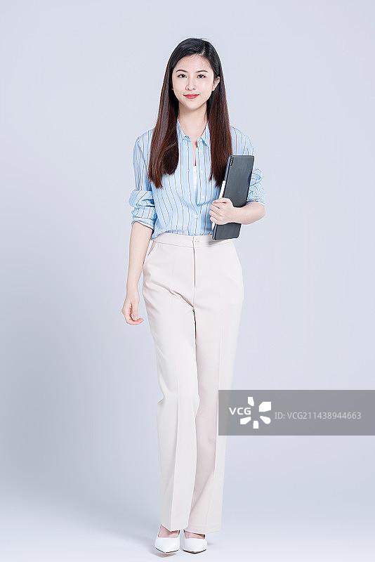 年轻漂亮的商务女白领图片素材
