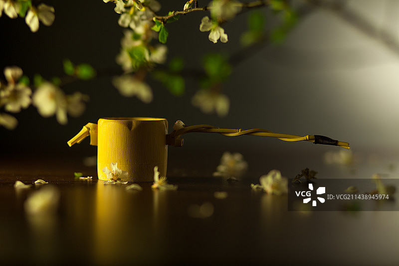 东方茶文化竹子竹筒舀水工具图片素材