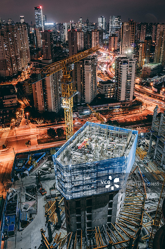 繁华街道的在建楼图片素材