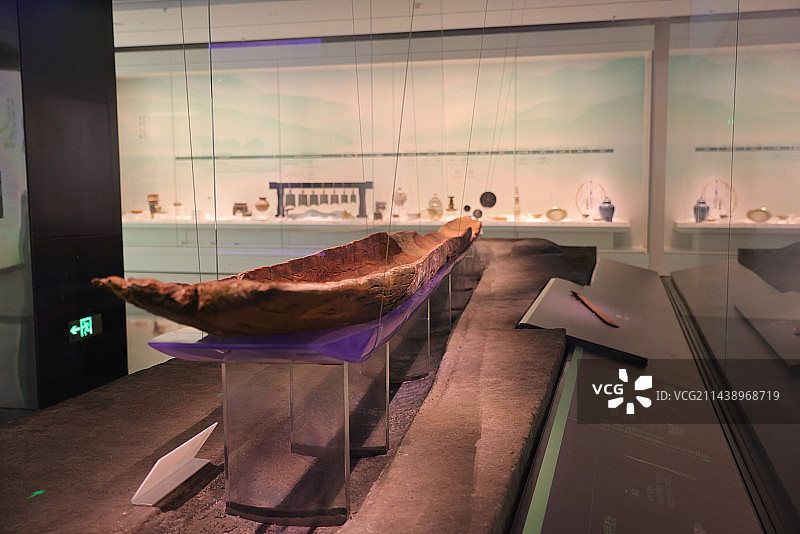 中国江南水乡文化博物馆馆藏独木舟图片素材