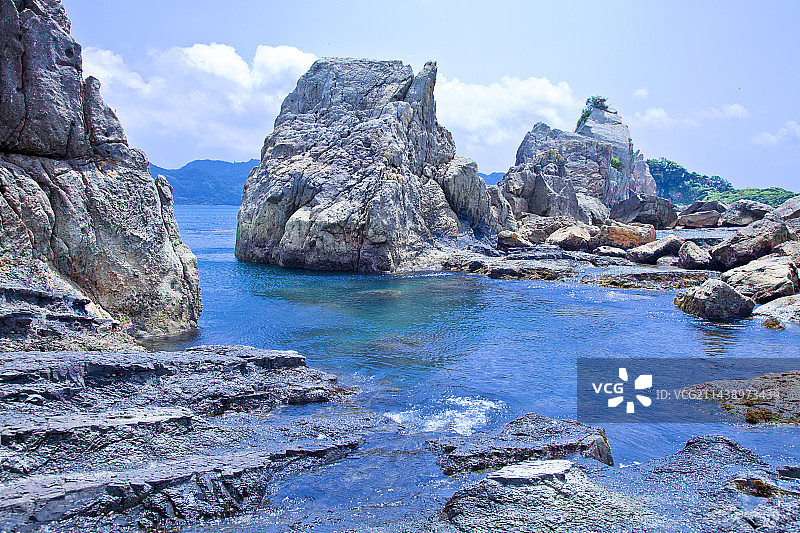 串本町桥杭岩，位于日本和歌山县东牟娄郡图片素材