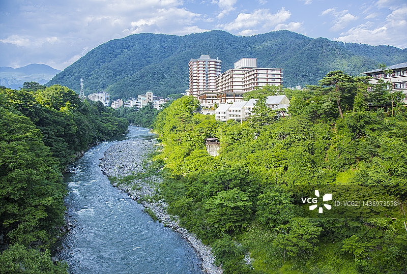 日本枥木县鬼怒川温泉的鬼怒川山沟图片素材