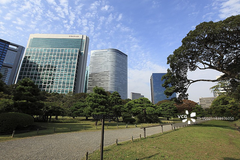 东京中央区的滨离宫庭院图片素材