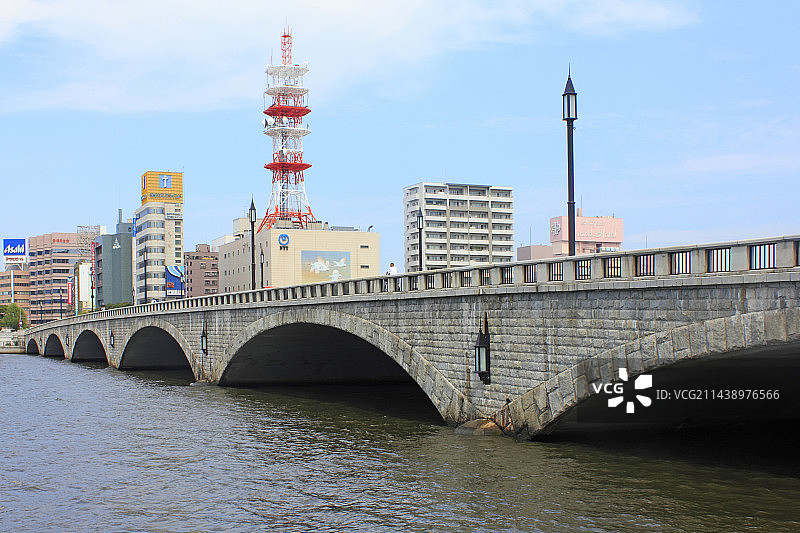 新潟县中央区信浓川和万代桥图片素材