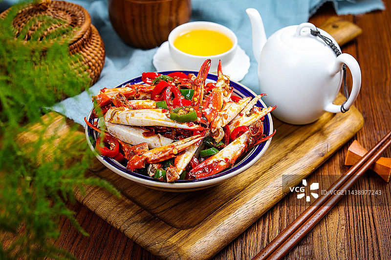 香辣美味特色菜辣椒炒蟹钳图片素材