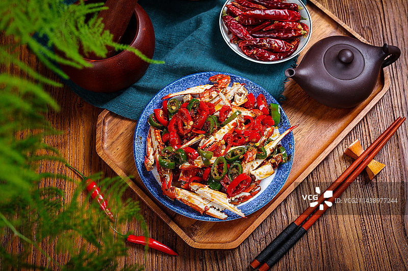 香辣美味特色菜辣椒炒蟹钳图片素材