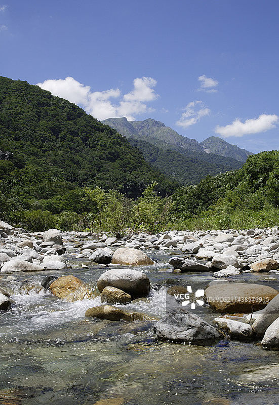 群马县汤桧曽川谷川岳景观图片素材