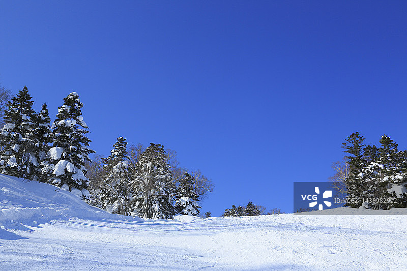 冬季安比高原滑雪场，位于日本岩手县八幡平市图片素材