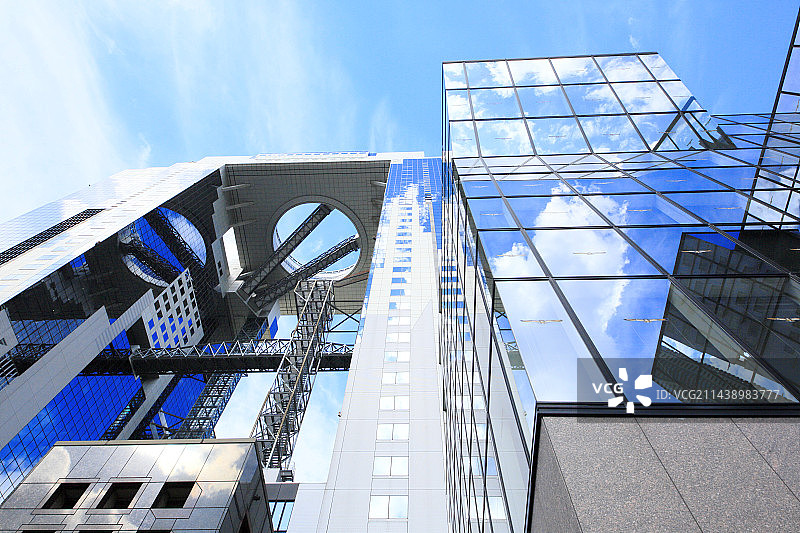 日本大阪梅田蓝天大厦图片素材