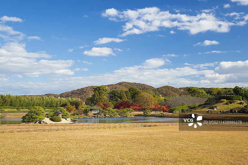 秋季的日本冈山后乐园图片素材