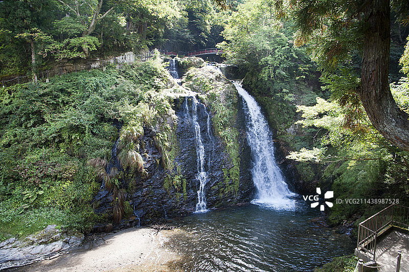 山形县尾花泽市的白银瀑布图片素材
