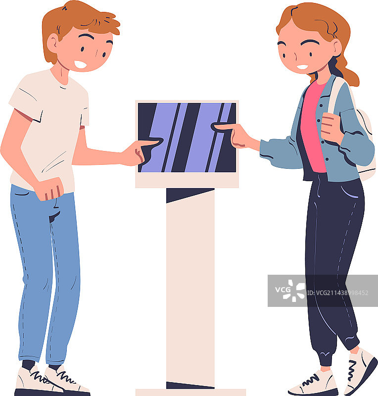 男人和女人使用信息板图片素材