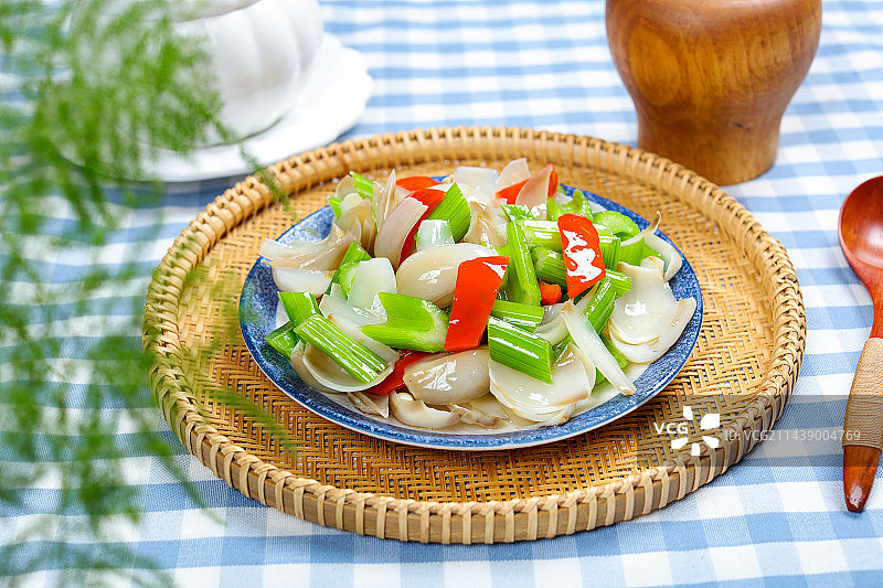 家常小炒菜肴西芹炒百合图片素材