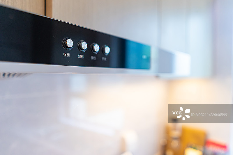 中国房地产城市健康生活拍摄主题，住宅内部环境，厨房内部环境和抽油烟机设备用品，室内无人图像摄影图片素材