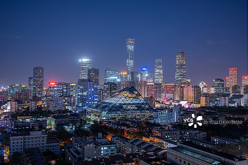 cbd与侨福芳草地同框图片素材