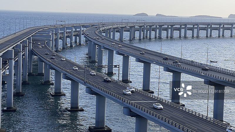 跨海大桥车流图片素材