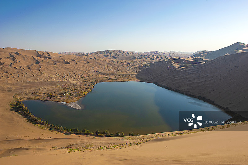 巴丹吉林沙漠图片素材