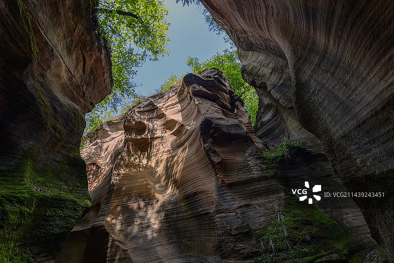 雨岔大峡谷的线条之美图片素材