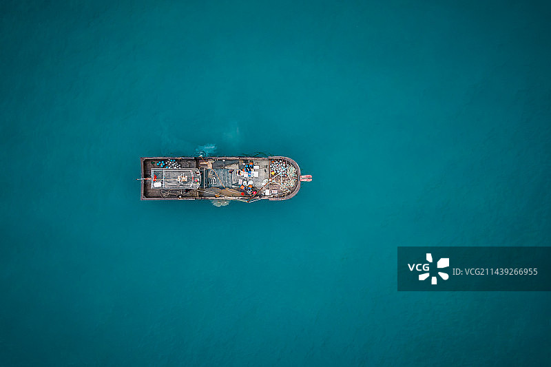 渤海湾勘测渔船图片素材