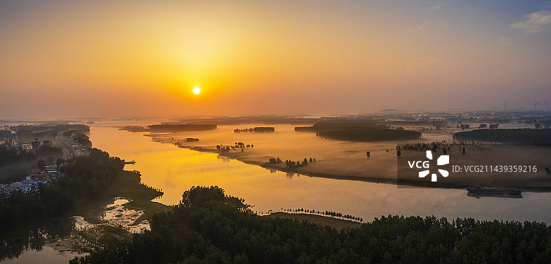 淮河晨雾图片素材