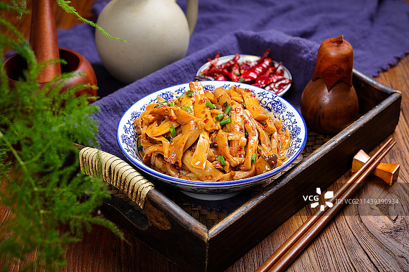 特色农家菜小炒菌菇炒杏鲍菇图片素材