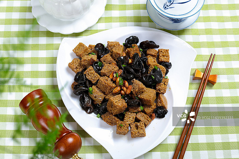 美味特色菜小炒木耳面筋干图片素材