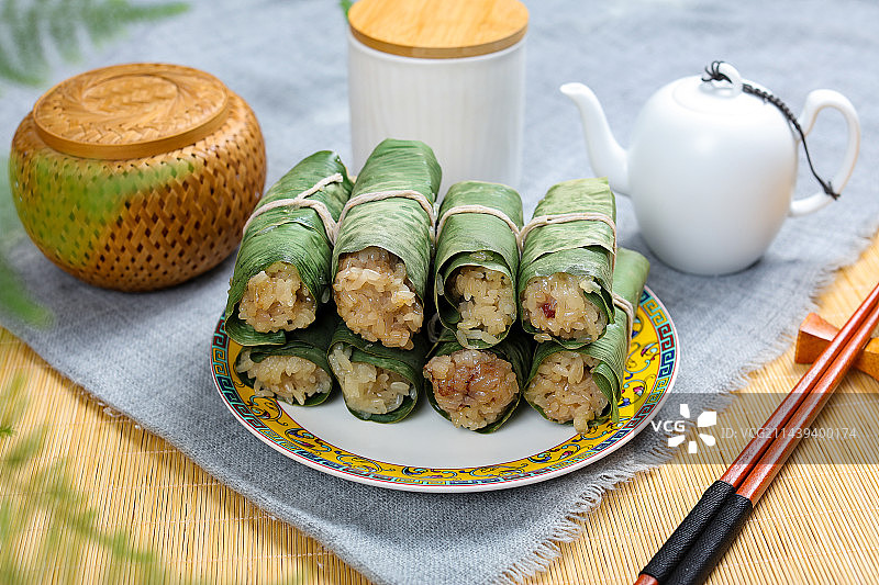 美味农家美食竹叶排骨饭图片素材