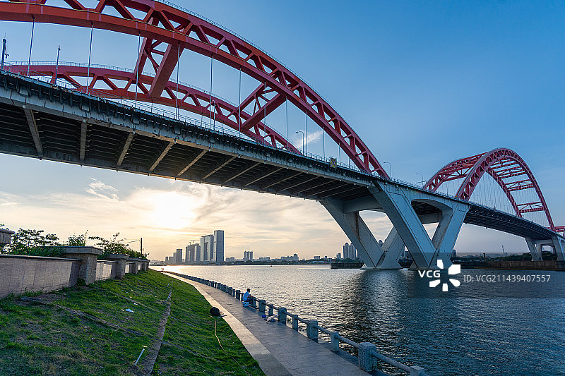 新光大桥图片素材