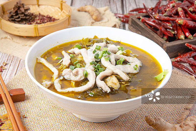 重庆酸菜肉丝小面图片素材