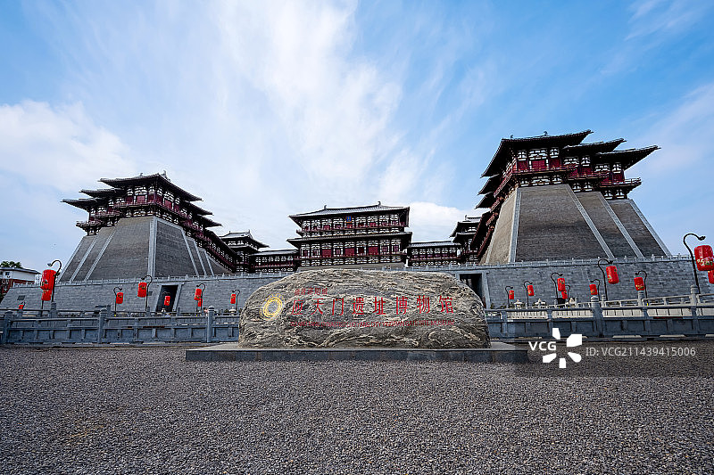 中国河南省洛阳市应天门建筑风光图片素材