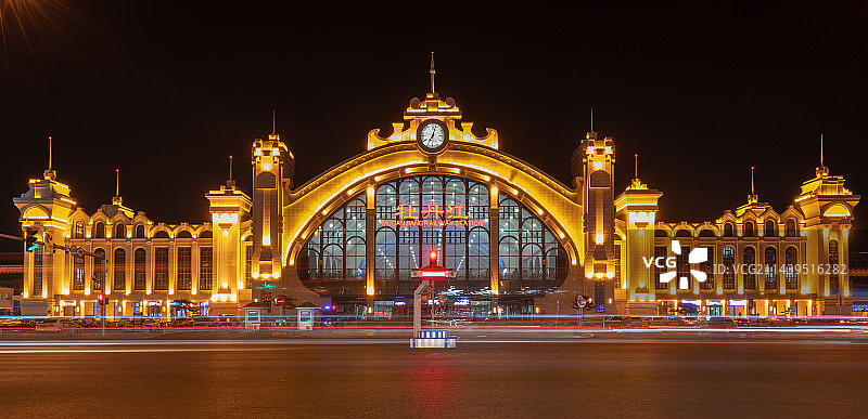 黑龙江牡丹江火车站城市夜景风光图片素材