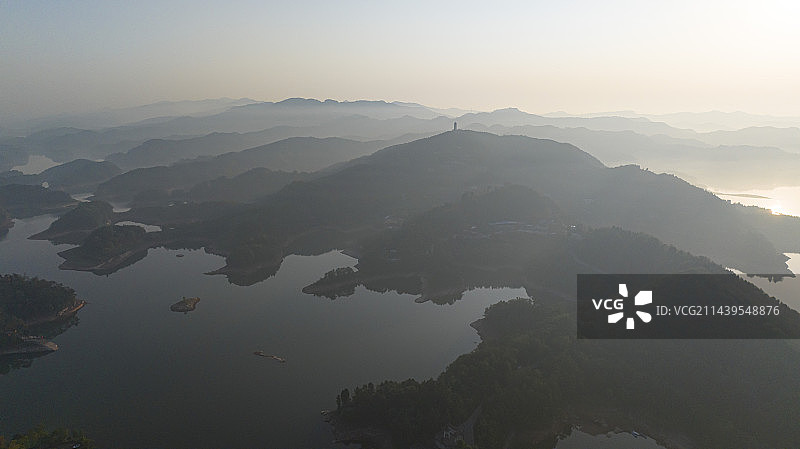 2023年5月28日，四川省眉山市仁寿黑龙滩风景区日出风景。图片素材