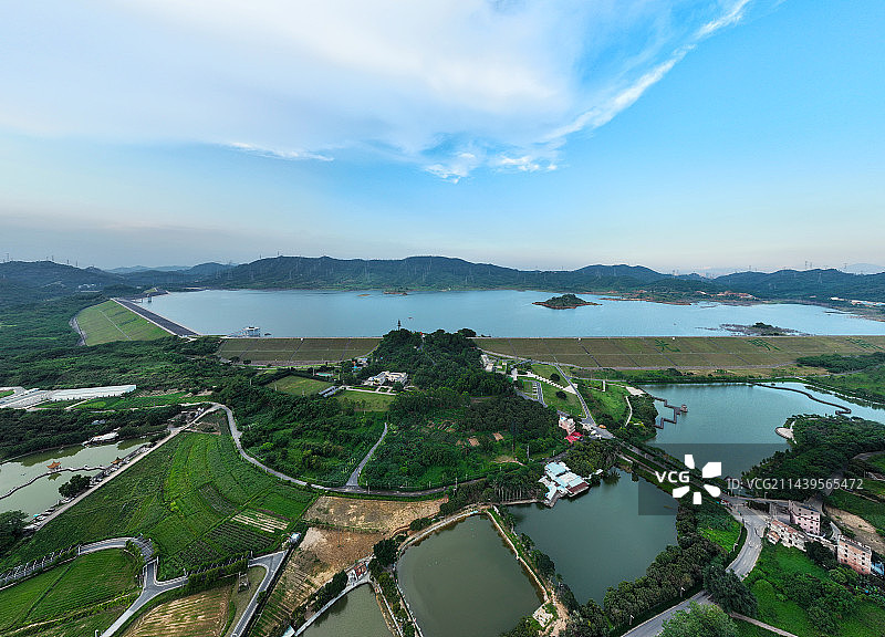 广东省深圳市光明区光明小镇欢乐田园公明水库光明湖航拍图片素材