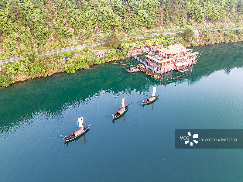 航拍温州市瓯江云和湖仙宫景区图片素材