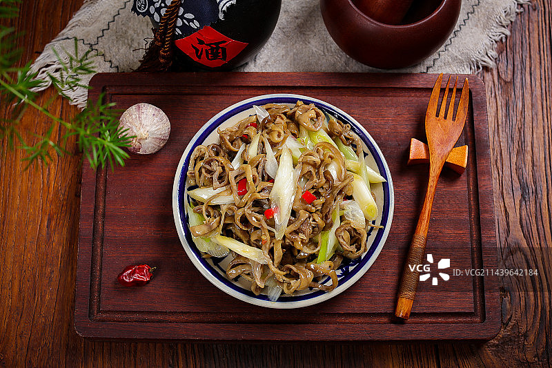 特色菜肴美食京葱爆肥肠丝图片素材
