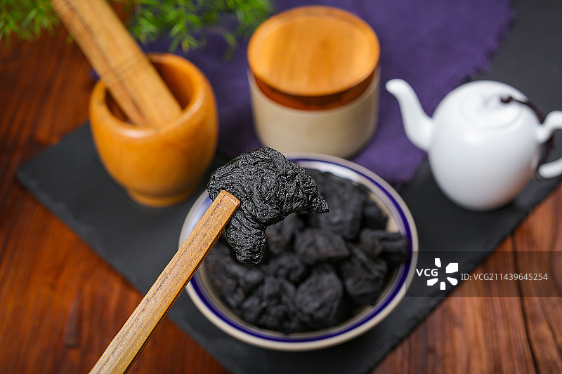 养生保健中医中药材九制黄精茶图片素材