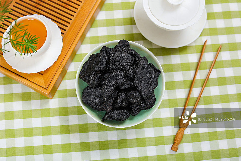 养生保健中医中药材九制黄精茶图片素材